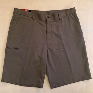 👽Grand Slam Gray Mens Shorts 36